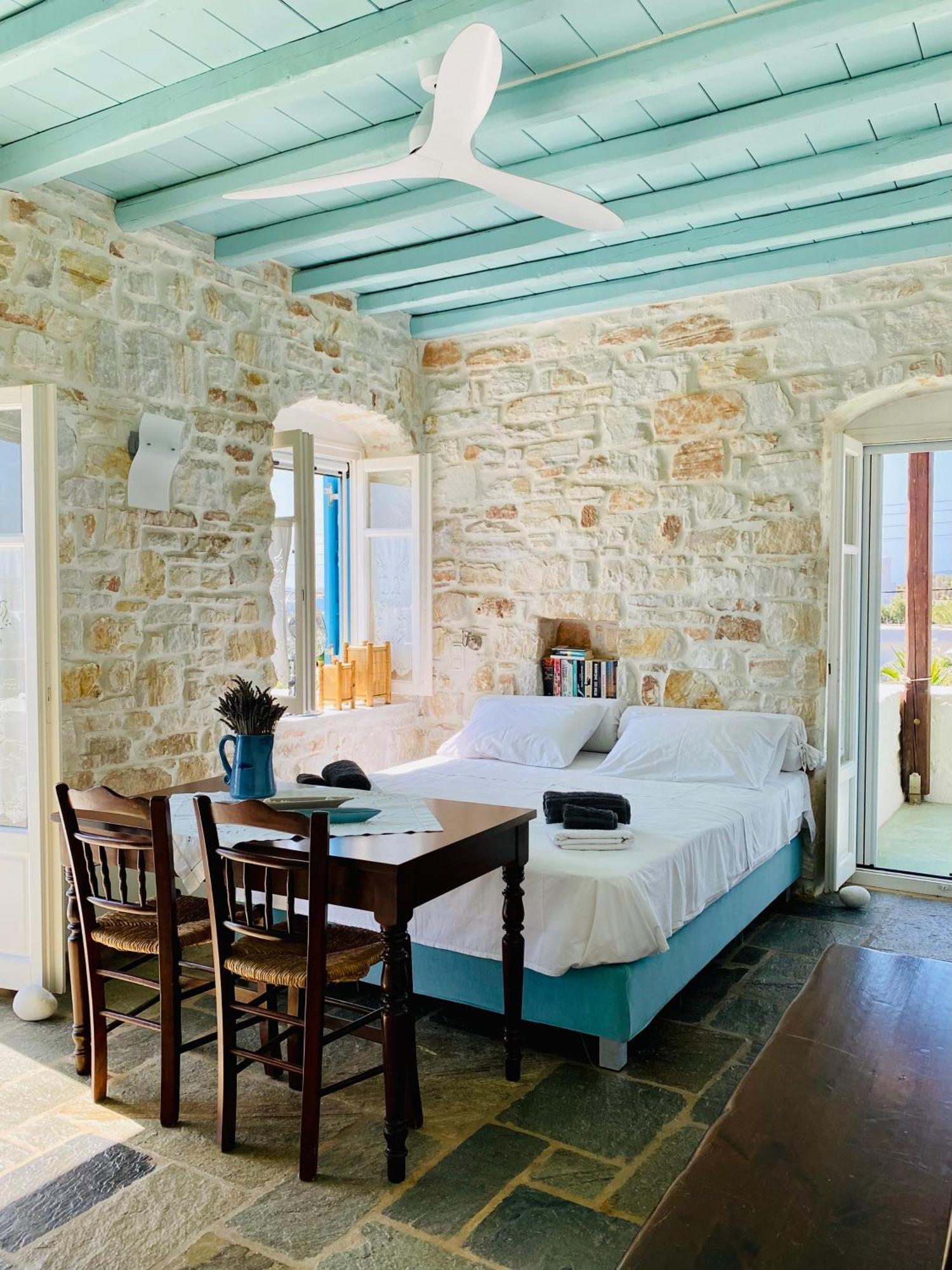 Santa Maria Traditional Stone Studio エクステリア 写真